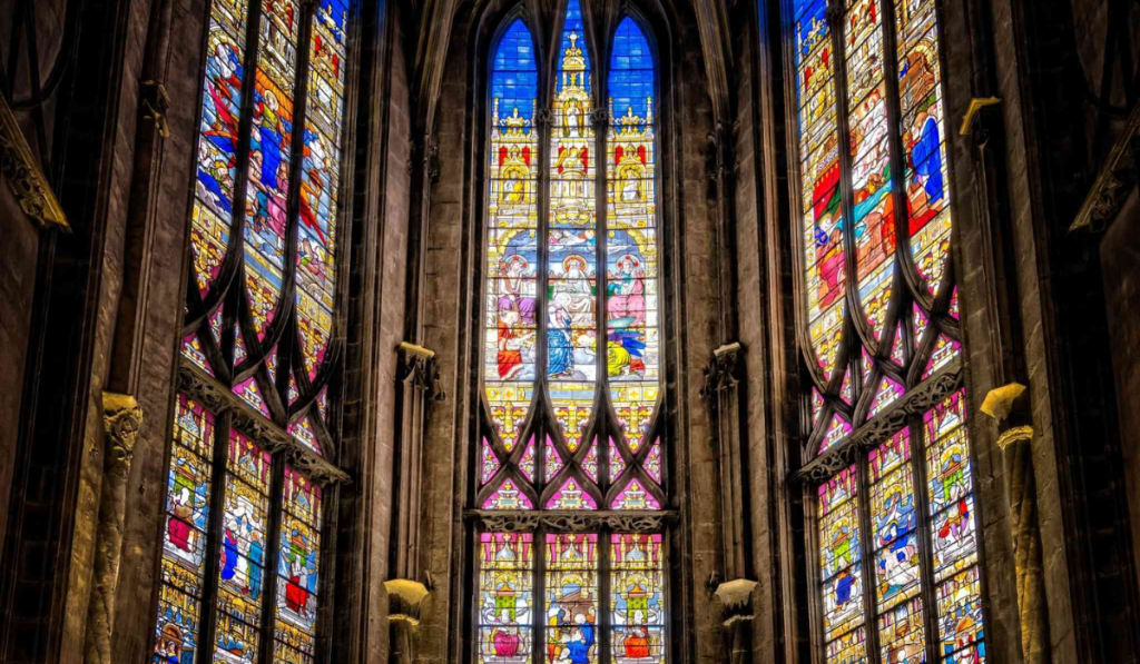 Gothic Stained Glass Windows Interior: Light, Color, and Sacred Meaning in Cathedral Design