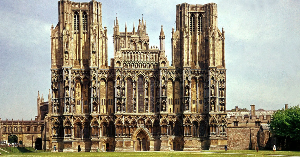 What is Gothic Art and Architecture? Understanding Gothic Art and Architecture